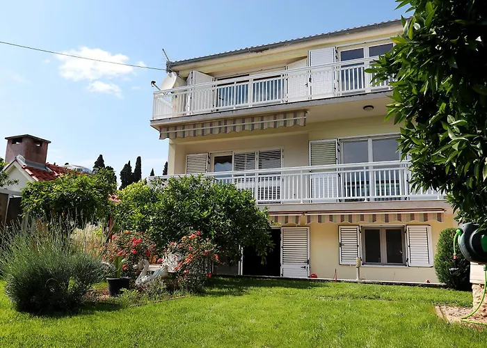 Nevistic Apartmani Trogir